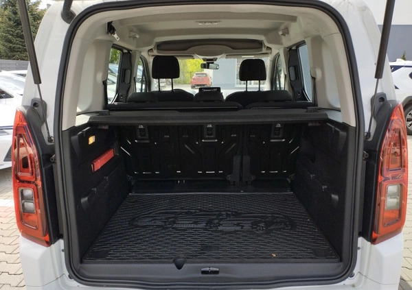 Toyota Proace City Verso cena 85500 przebieg: 130950, rok produkcji 2020 z Orzysz małe 379